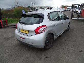 occasion commercial vehicles Peugeot 208 1.2 2013/1