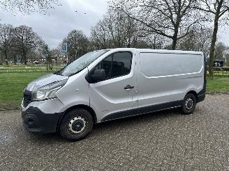 damaged scooters Renault Trafic 1.6dci l2 h1 2016/6
