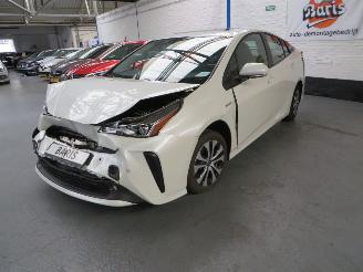 dañado vehículos comerciales Toyota Prius 1.8 HYBRIDE 98 PK AUT 58267 KM NAP.... 2019/5