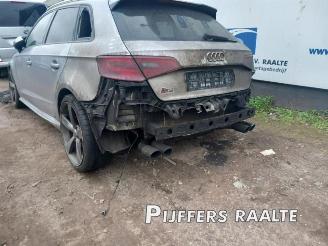 damaged passenger cars Audi S3 S3 Sportback (8VA/8VF), Hatchback 5-drs, 2012 / 2020 2.0 T FSI 16V 2014/7