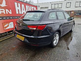 Seat Leon 1.2 tsi GEEN SCHADE picture 3