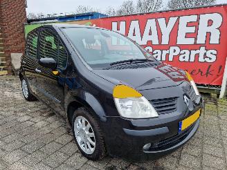 Schadeauto Renault Modus 1.2 16v expression luxe 2004/12