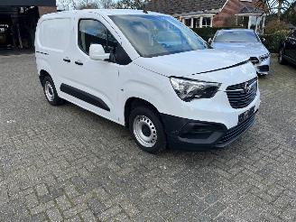 danneggiata veicoli commerciali Opel Combo 1.6 D L1H1 EDITION. 2019/7