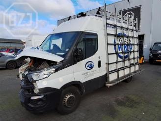 disassembly passenger cars Iveco New Daily New Daily VI, Van, 2014 33S12, 35C12, 35S12 2018/5
