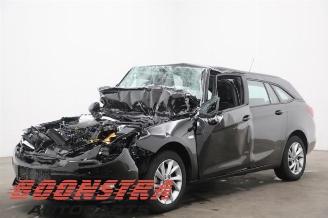 damaged trucks Opel Astra Astra K Sports Tourer, Combi, 2015 / 2022 1.2 Turbo 12V 2020/11