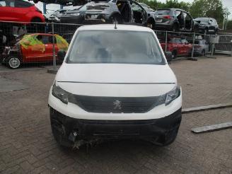 damaged commercial vehicles Peugeot Partner  2021/1