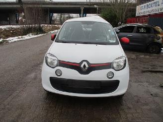 damaged scooters Renault Twingo  2019/1
