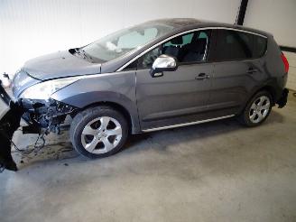 damaged commercial vehicles Peugeot 3008 1.6 HDI 2012/3