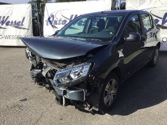 damaged commercial vehicles Dacia Sandero  2019/2
