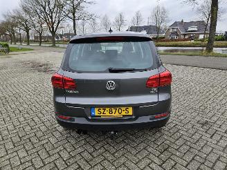 Volkswagen Tiguan 1.4 TSI 16V SUV  Benzine 1.390cc 90kW (122pk) picture 4