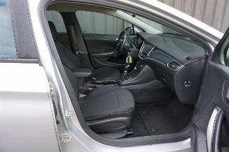 Opel Astra 1.6 CDTi 81kW Navigatie Online Edition picture 17