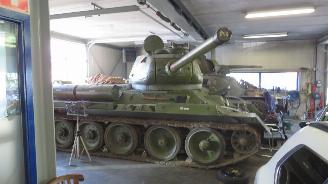 Vaurioauto  other Overige  T 34 1945  not for sale 1944/6