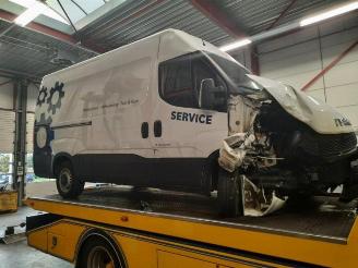 damaged trucks Iveco New Daily New Daily VI, Van, 2014 33S15, 35C15, 35S15 2016/8