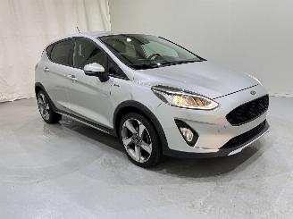 Salvage car Ford Fiesta Crossover 1.0 Active Airco 2019/4