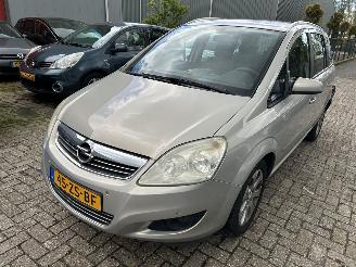Auto incidentate Opel Zafira 2.2 Temptation   ( 7 persoons ) 2008/5