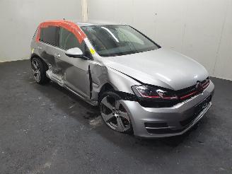 Damaged car Volkswagen Golf 5G 1.2 TSI Comfortline 2015/3