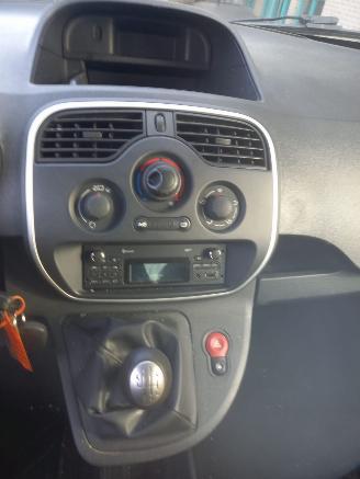 Renault Kangoo FAMILY-12TCE EXPRESSION picture 14