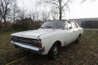 damaged commercial vehicles Opel Commodore 2.5 S AUTOMATIC 1971/3
