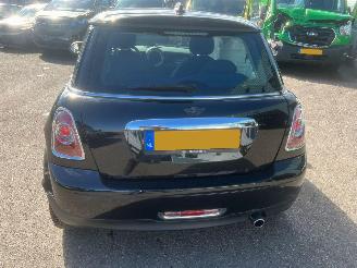 Mini One 1.6 One Holland Street BJ 2014 95558 KM picture 3