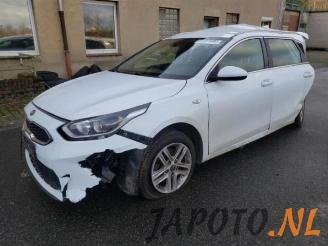 disassembly commercial vehicles Kia Cee d Ceed Sportswagon (CDF), Combi, 2018 1.4 T-GDI 16V 2019/1
