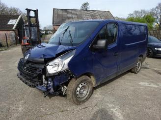Voiture accidenté Renault Trafic Trafic (1FL/2FL/3FL/4FL), Van, 2014 1.6 dCi Twin Turbo 2017/2
