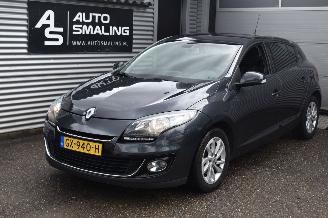 damaged commercial vehicles Renault Mégane 1.5 Dci Collection 110Pk *Navi/Airco 2012/10