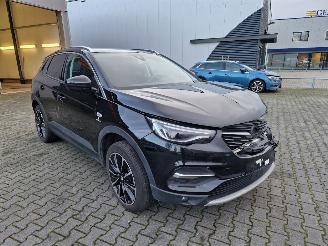 Unfall Kfz Van Opel Grandland ULTIMATE 147KW  AWD  HYBRIDE AUTOMAAT 2020/10