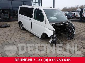 Damaged car Volkswagen Transporter Transporter T6, Van, 2015 2.0 TDI 199 2020/9