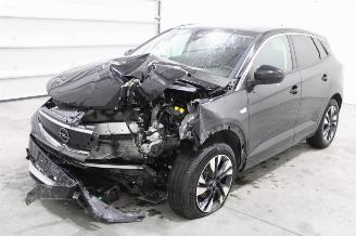 Damaged car Opel Grandland X 2022/11