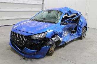 damaged commercial vehicles Peugeot 208  2022/2