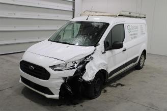 damaged commercial vehicles Ford Transit Connect  2019/1
