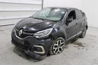 damaged commercial vehicles Renault Captur  2018/6