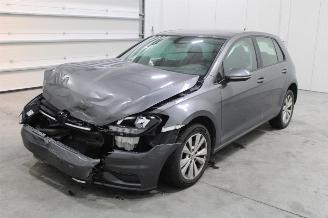 damaged commercial vehicles Volkswagen Golf  2019/8