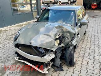 Damaged car Mini Mini Mini (F55), Hatchback 5-drs, 2014 1.5 12V One 2019