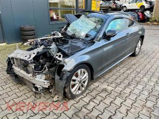Damaged car Mercedes C-klasse C (C205), Coupe, 2015 C-300 2.0 Turbo 16V 2019/2