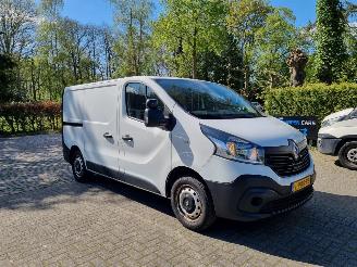 damaged commercial vehicles Renault Trafic T29 ENERGY 1.6 dCi 95 2018/7