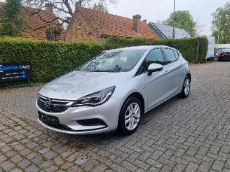 Damaged car Opel Astra 1.6 CDTI 81KW Edition Navi 2018/7