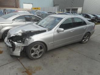 Damaged car Mercedes C-klasse  2001/1