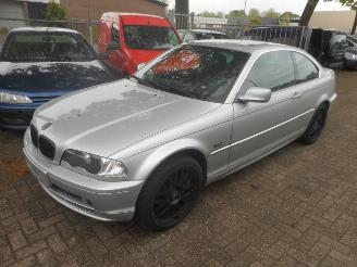 damaged commercial vehicles BMW 3-serie e46 coupe 2000/1