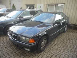 damaged commercial vehicles BMW 3-serie  1996/1
