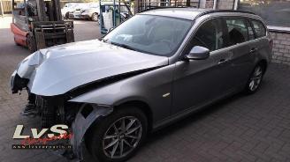 damaged commercial vehicles BMW 3-serie 3 serie Touring (E91), Combi, 2004 / 2012 320d 16V Efficient Dynamics Edition 2012/2